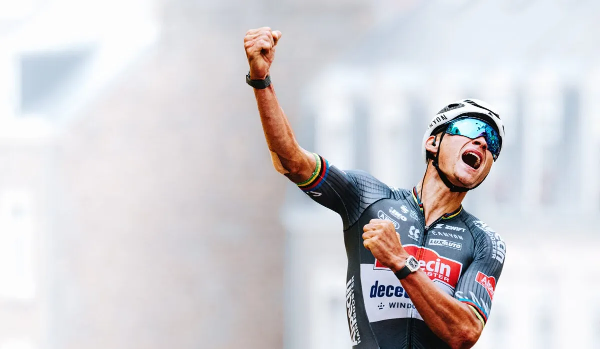 Etape 2 Tour de France: Van der Poel Kalahkan Pogačar dalam ‘Pertarungan Titan’ Tanjakan Akhir