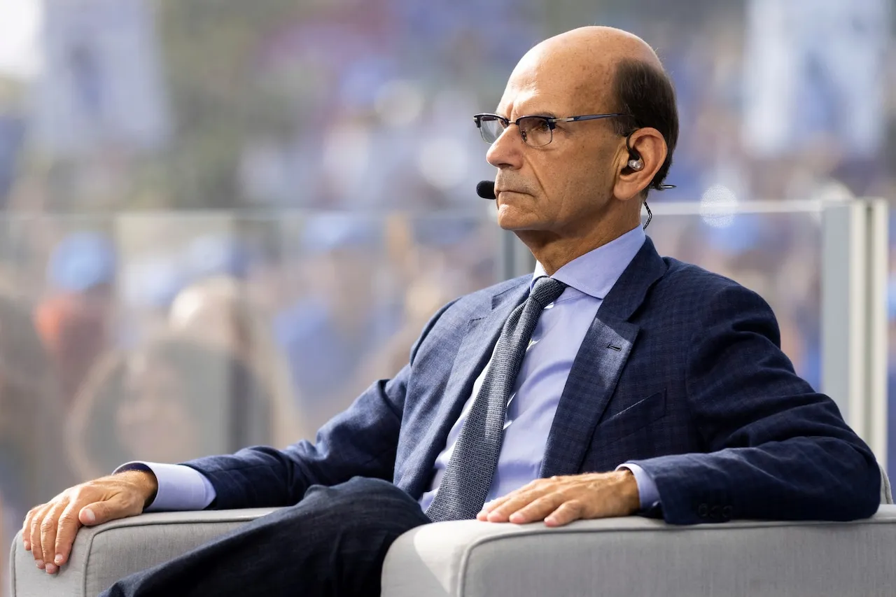 Finebaum tentang penyelesaian House: NCAA mati, olahraga Olimpiade dan wanita hancur, sepak bola menang