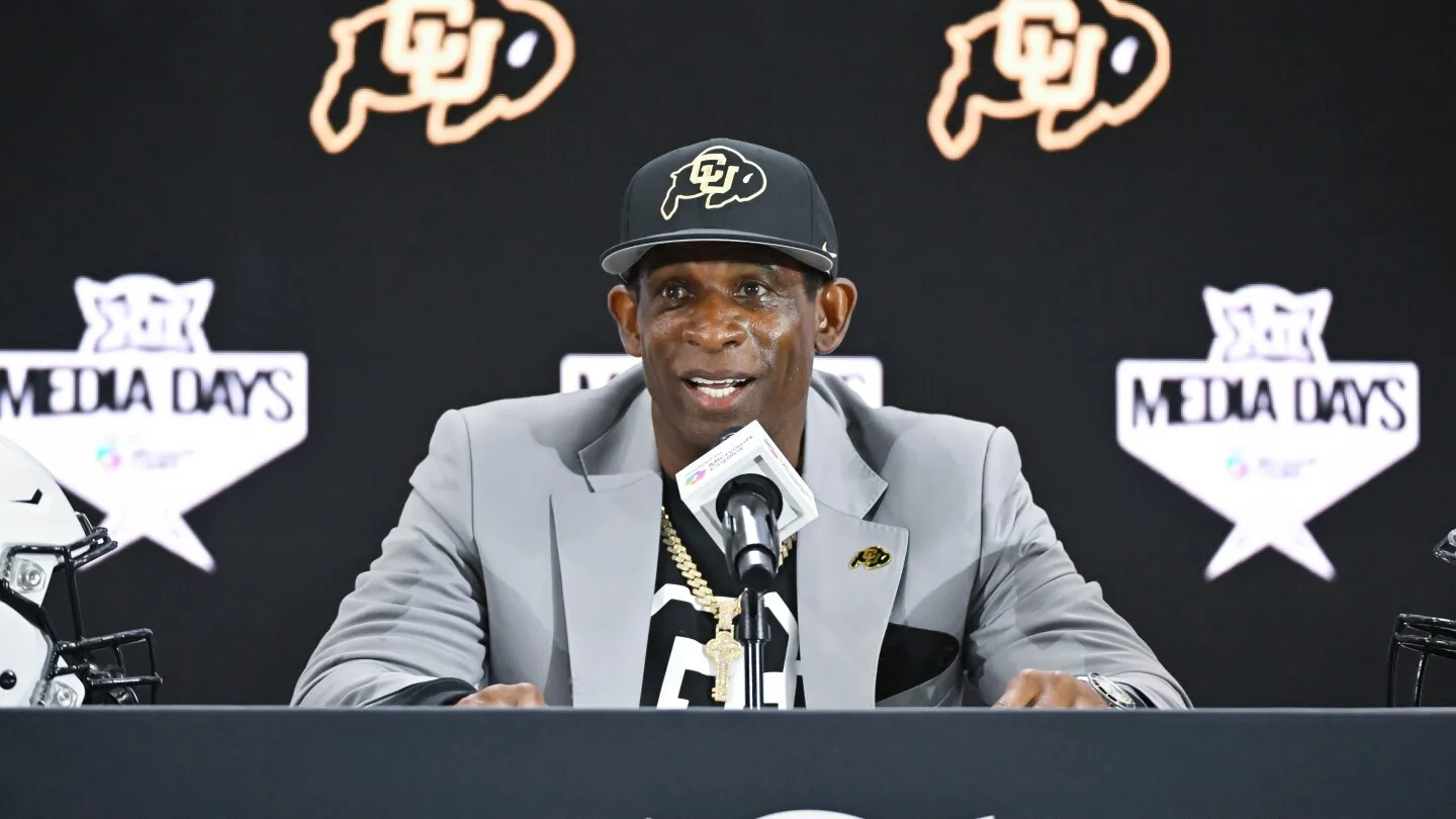 Deion Sanders: Saya harap sepak bola perguruan tinggi memiliki batasan gaji, pengeluaran saat ini gila