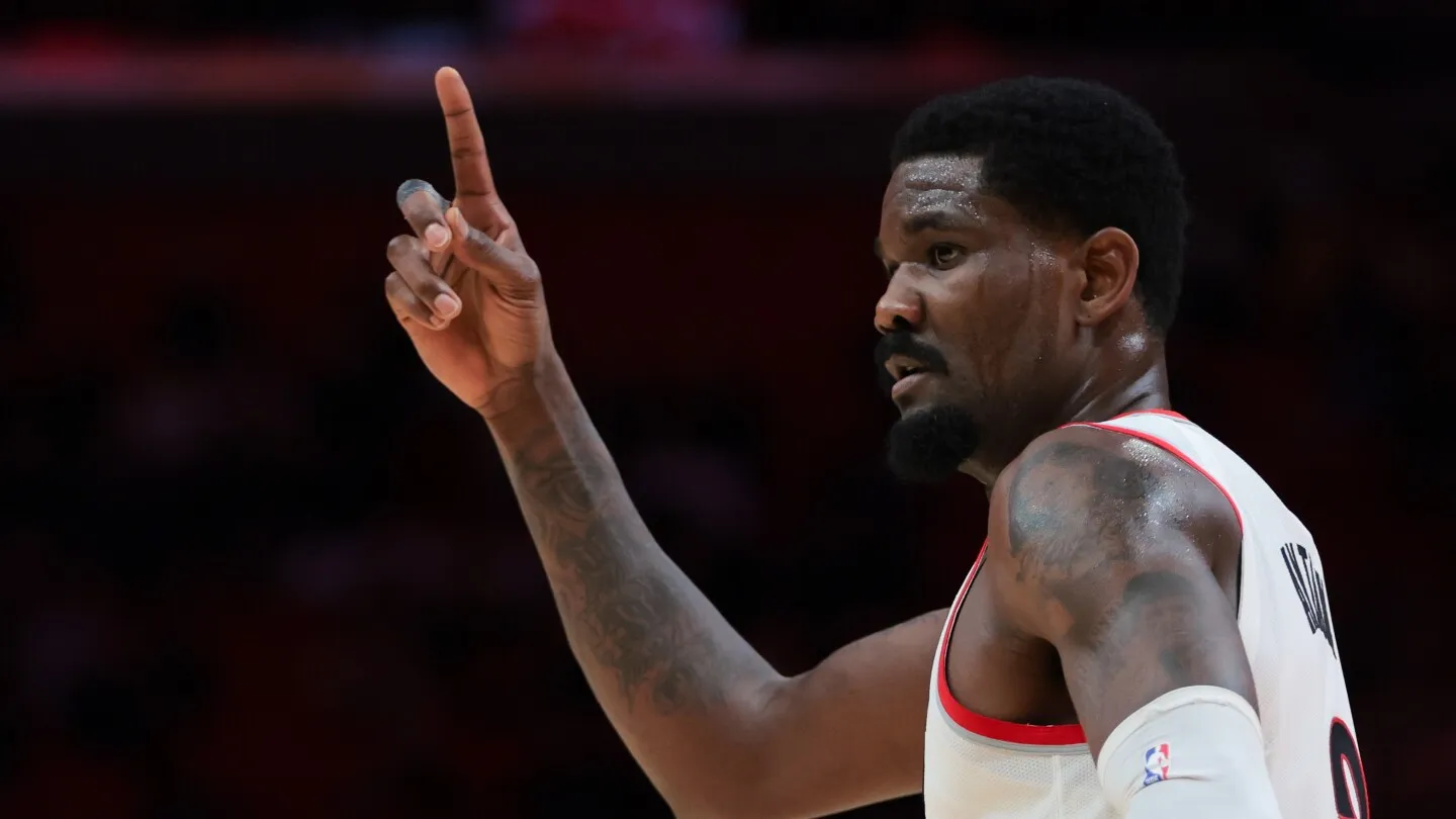 Lakers Dapatkan Center, Setujui Kontrak Dua Tahun dengan Mantan Pilihan No. 1 Deandre Ayton